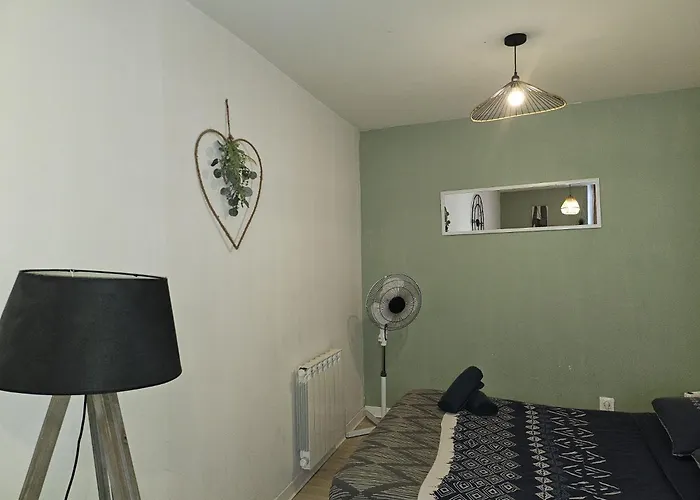 49 Centre-ville Box A Bagages Gratuits Апартаменты *